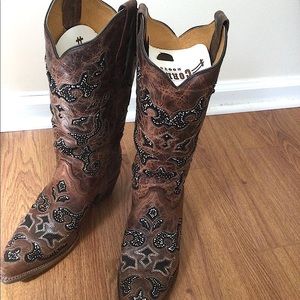 Corral Boots, inlay & crystals Size 9